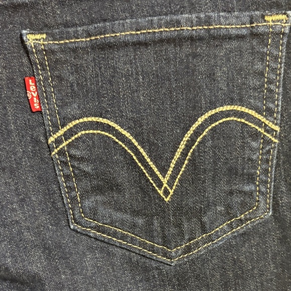 Levi's Woman’s 518 Superlow Dark Jeans - Picture 6 of 7